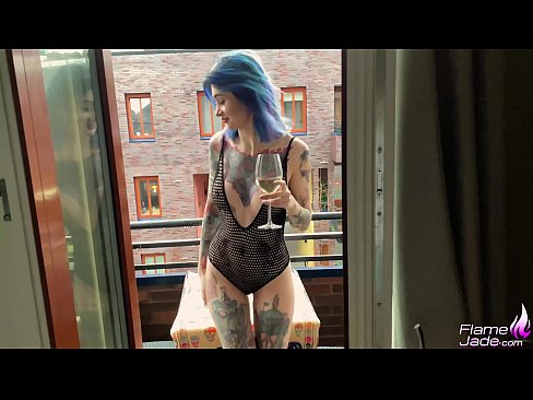 ❤️ Sjajna djevojka siše s gutljajem i strastveno jebe pod otvorenim nebom ☑ Jebeni video na hr.pornpictureshq.ru ❌❤